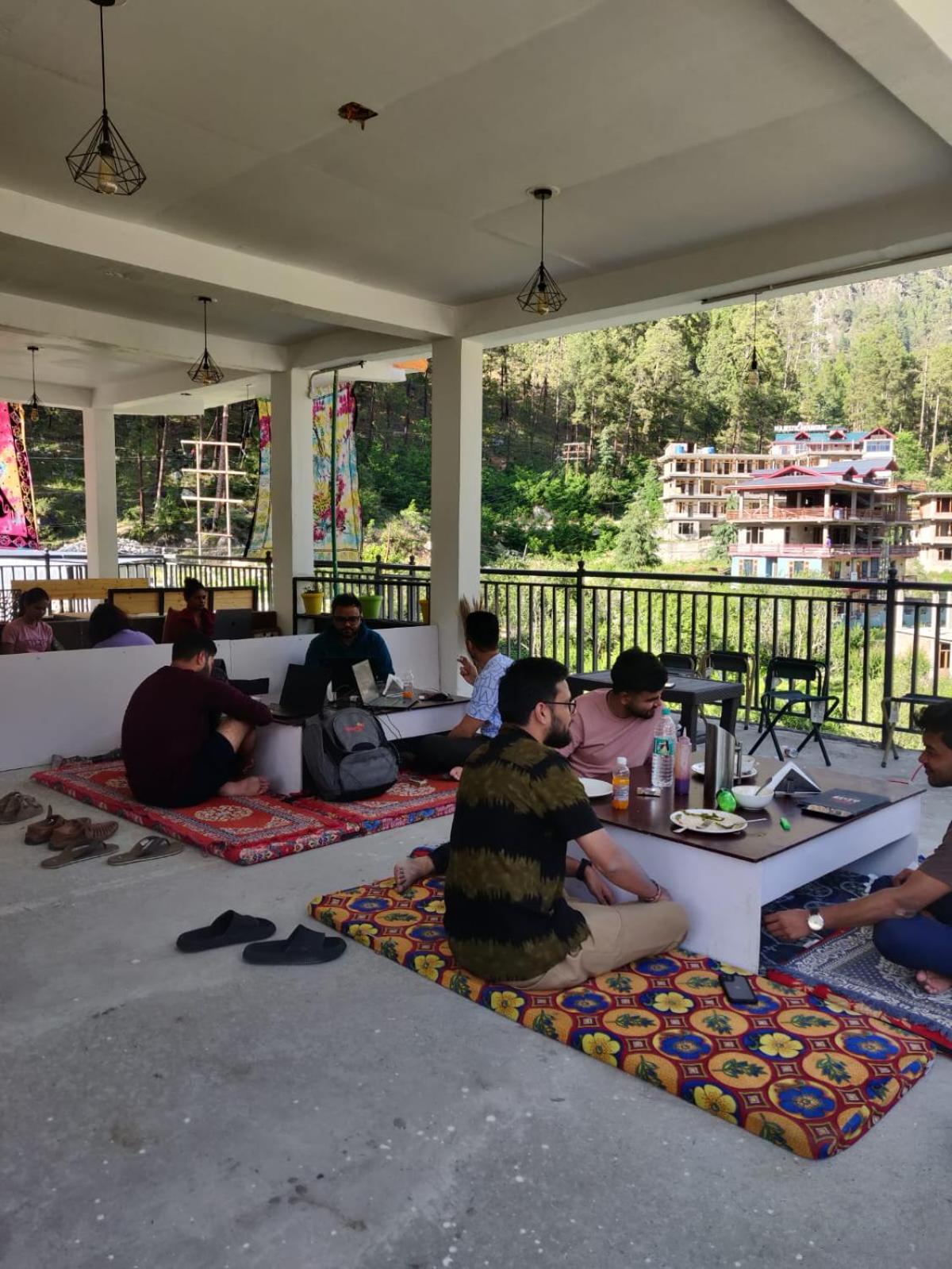 Himtrek Stay Kasol Exterior foto